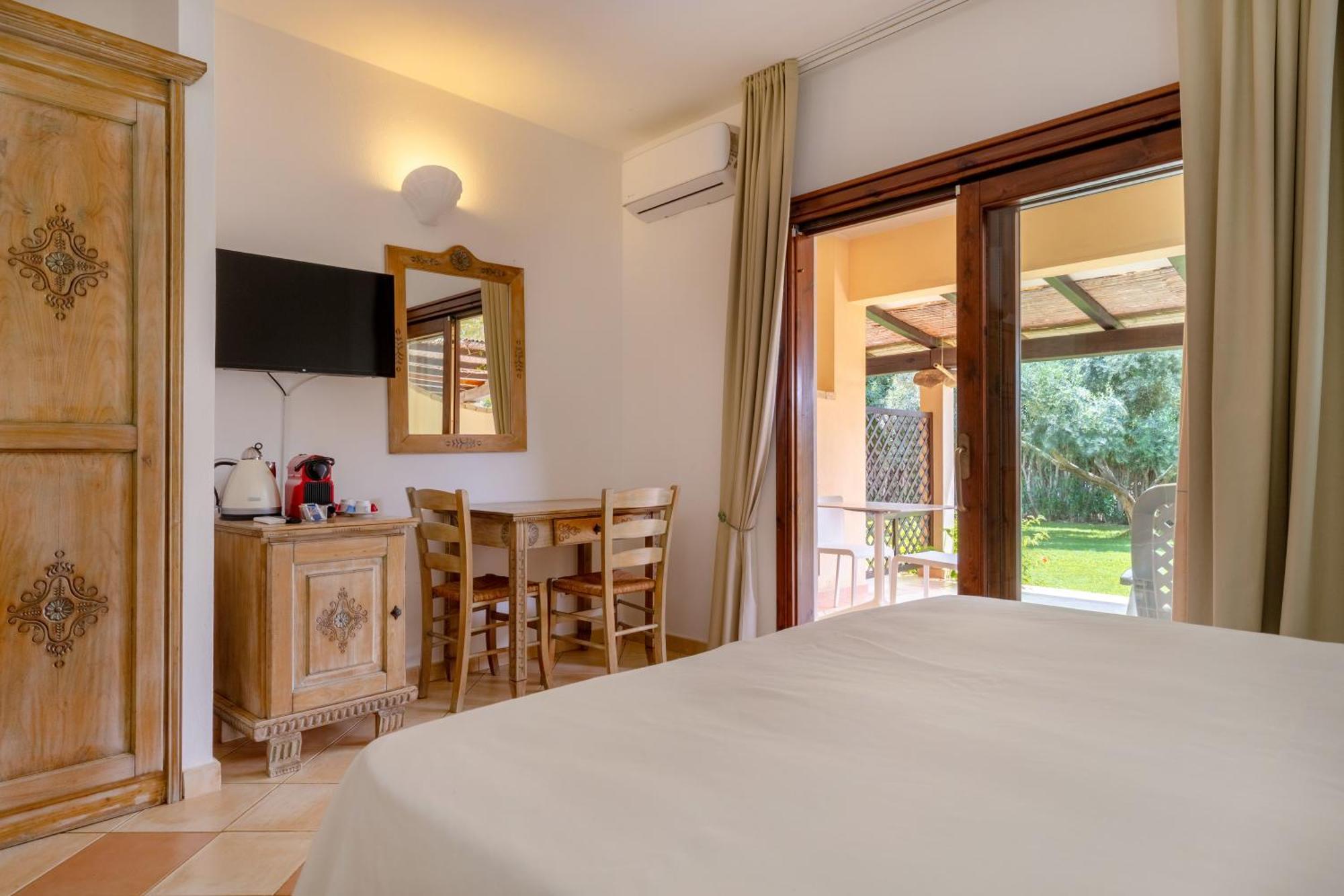 Porto Giunco Residence Villasimius Extérieur photo