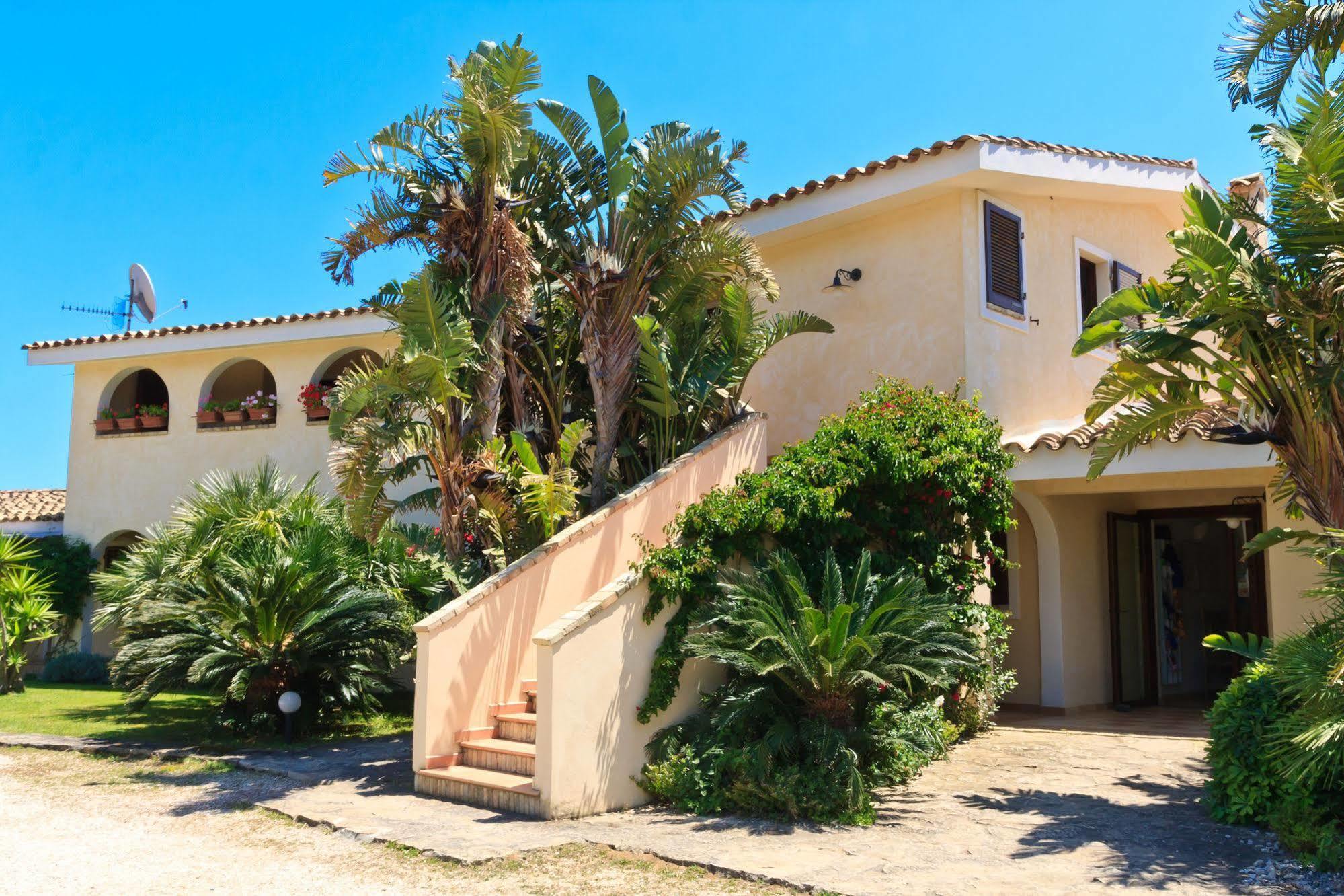 Porto Giunco Residence Villasimius Extérieur photo